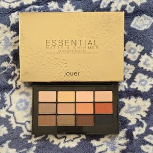 Jouer Essential Matte & Shimmer Eyeshadow Palette